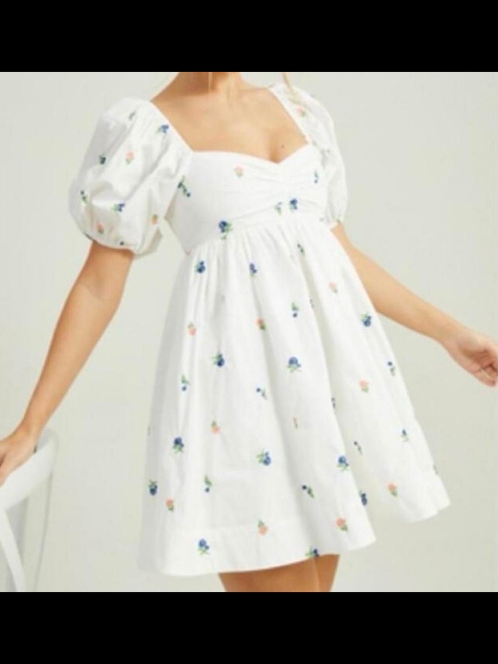 Altar'd State white puff-sleeve mini dress features embroidered flowers Size S